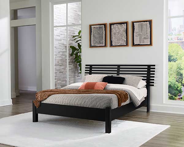 Queen Headboard, Footboard, & Rails In Black Queen Headboard, Footboard, & Rails In Black