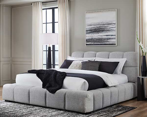 Queen Upholstered Bed with Padded Headboard and Footboard in Light Gray