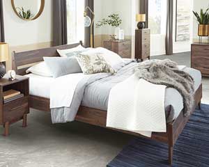 Headboard, Footboard, & Rails Queen Brown