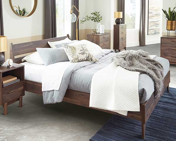 Headboard, Footboard, & Rails Queen Brown