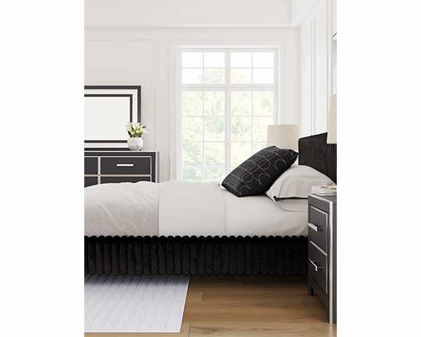 Queen Platform Bed Black second view