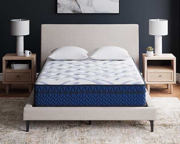 Queen Hybrid Ultra Plush Mattress 12" Queen Hybrid Ultra Plush Mattress 12"