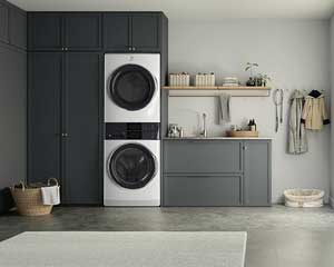 rent to own White Laundry Center With Washer 4.5' & Dryer 8' in Lawrence, KS