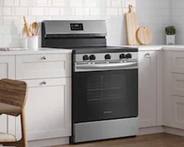 Stainless Radiant Electric Range FCRE3052BS
