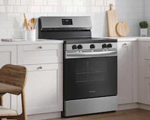 Stainless Radiant Electric Range FCRE3052BS